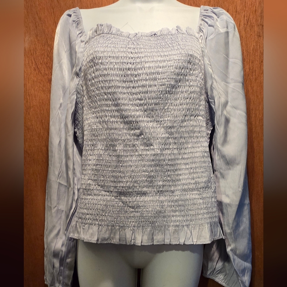 Uvog Chic Smocked Women's Blouse in Light Blue SzXL - Picture 3 of 7